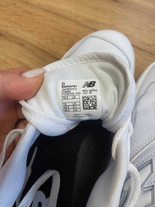 New Balance 550 оригінал 44.5 розмір | білі шкіряні кросівки NB 550