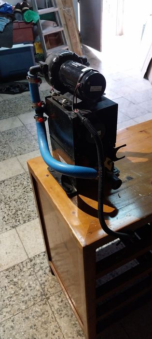 Bomba de água 12v Johnson pump