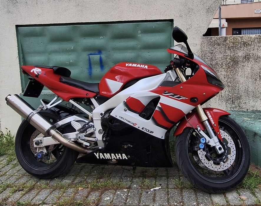 Yamaha YZF R1 1000cc - 2002