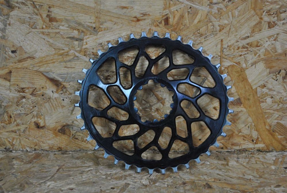 Zębatka Absoluteblack Oval Sram CX1 Direct Mount czarny 38T