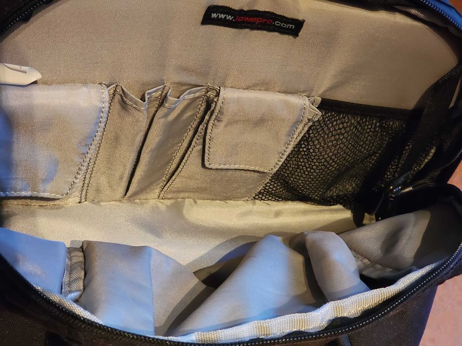 Mochila para Fotografia, marca Lowepro, em excelente estado