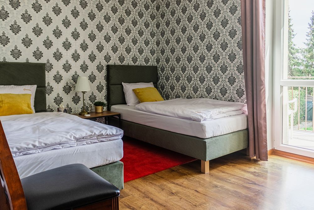 Łóżko  sypialniane