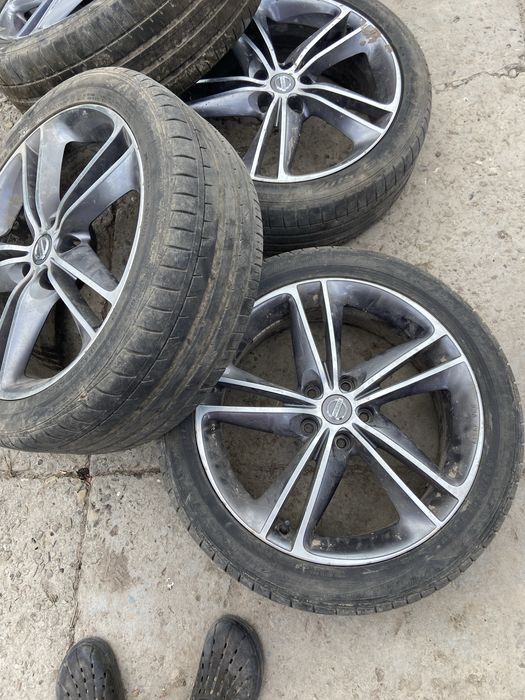 Продам диски з шинами