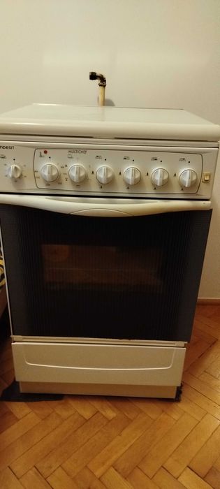 Kuchnia gazowa Indesit