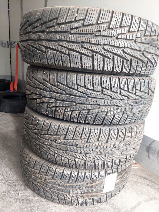 Резина Гума Nokian 235/65/18
