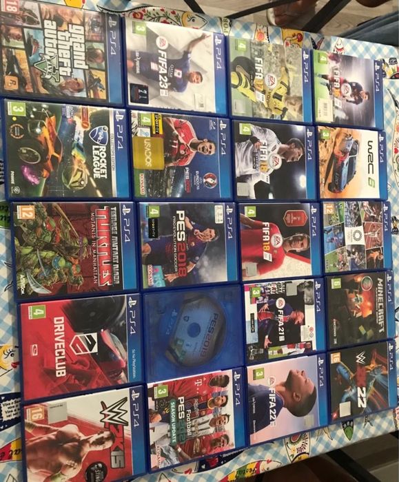 playstation 4 + 2 comandos +  19 jogos
