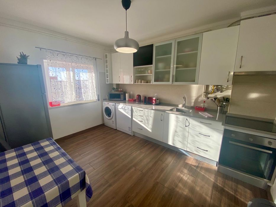 Alugo quarto a estudante em Peniche