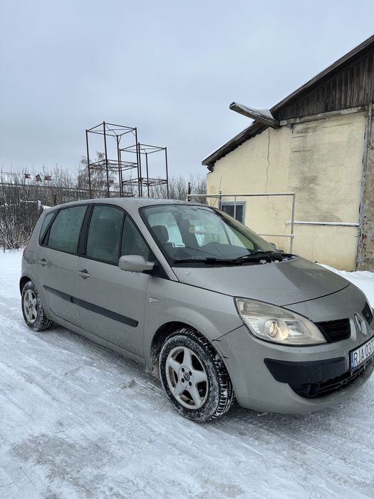 Продам нерозмитнений Renault Sceniс 1.5 дізель