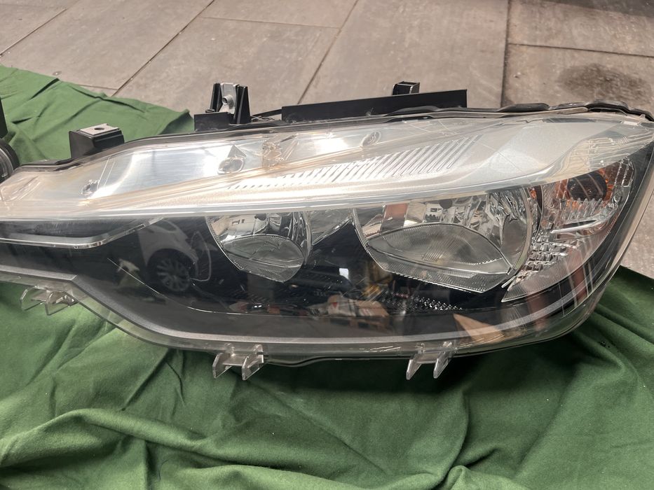 Par oticas bmw f31