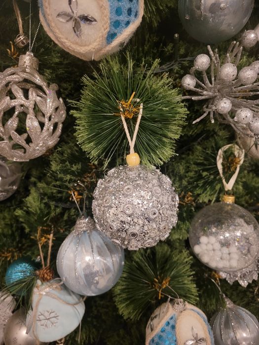 Продам сосну 2 метри висота