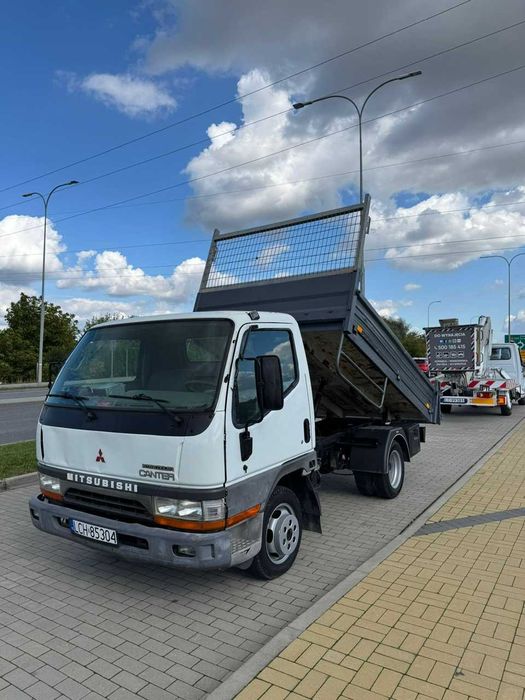 Usługi Wypozyczalnia  Wynajem  Mini-koparka 400 doba