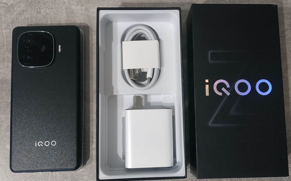 IQOO z9 turbo 12/256