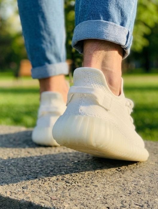 Чоловічі кросівки Adidas Yeezy Boost 350 V2/білі текстильні ізі адідас