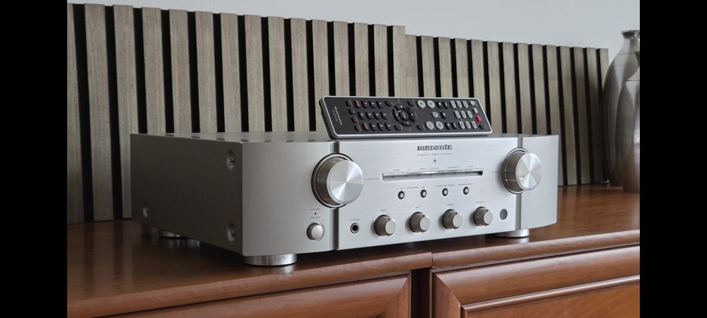 Amplificador stereo Marantz PM 7004