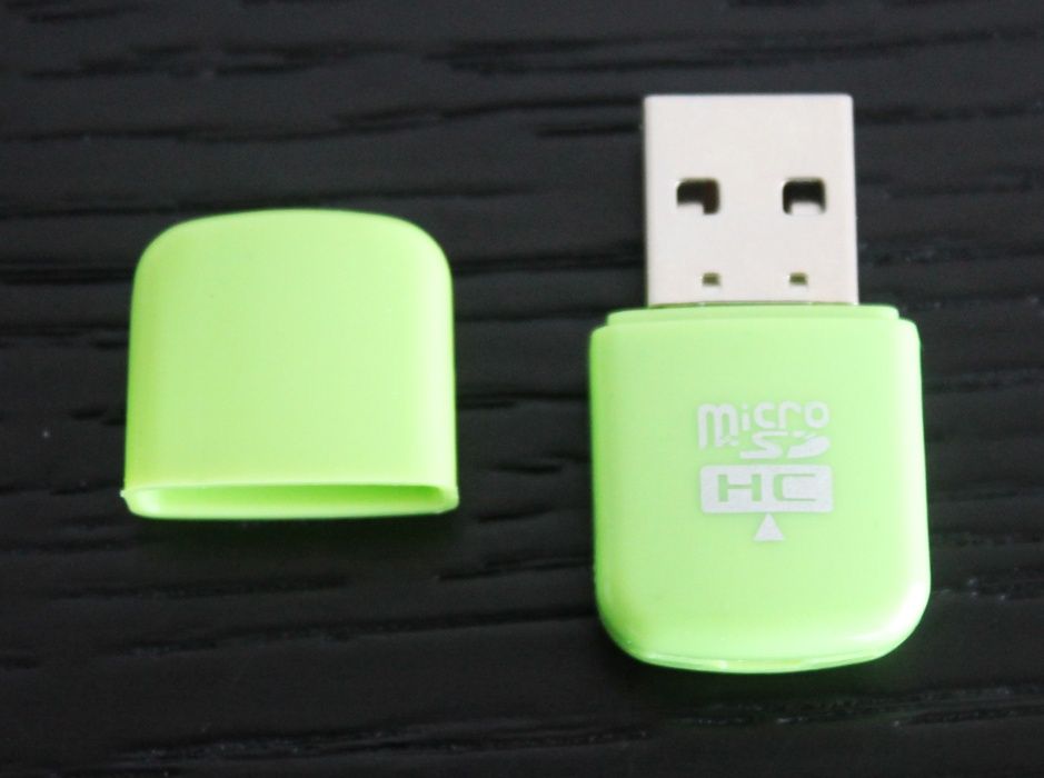 Compact Micro SD Card Reader (NEW)64286058811651122