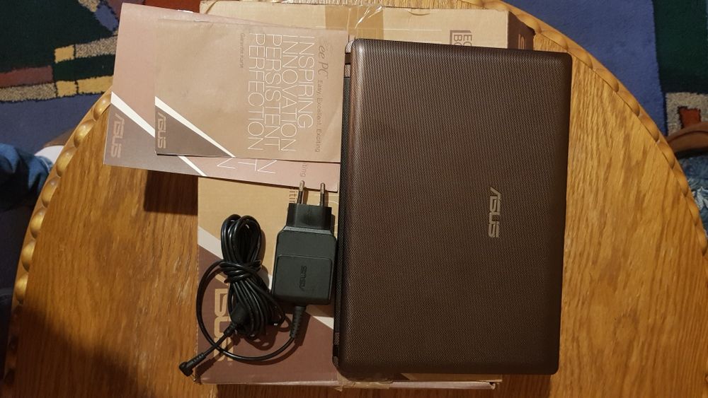 Laptop Asus Eee x101 Zamienię na tel. S 8