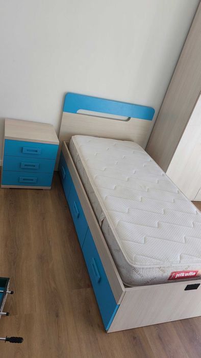 Quarto infantil/juvenil completo – marca Lourini – com muita arrumação