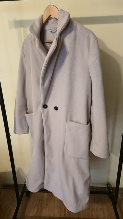 Ciepły płaszcz C&A beżowy plus size