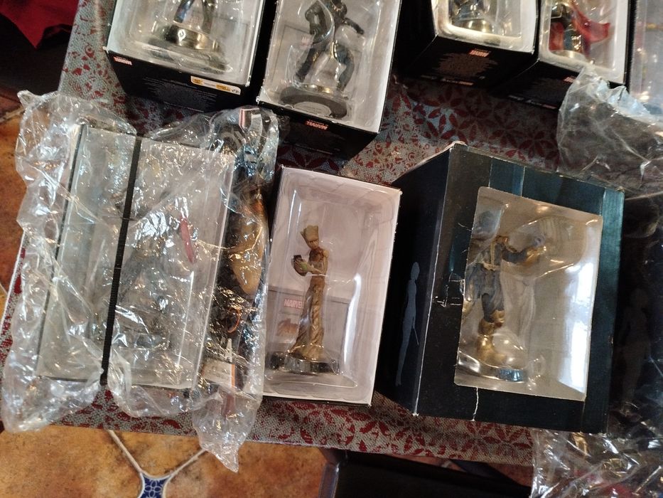 Figuras Marvel novas