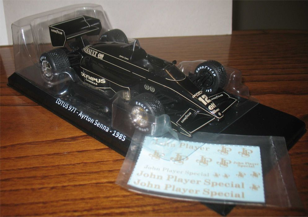 Lotus Renault 97T John Player Special - 1985 - Ayrton Senna (1/24)