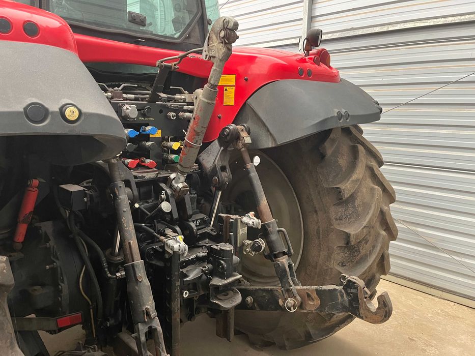 Massey Ferguson 8460