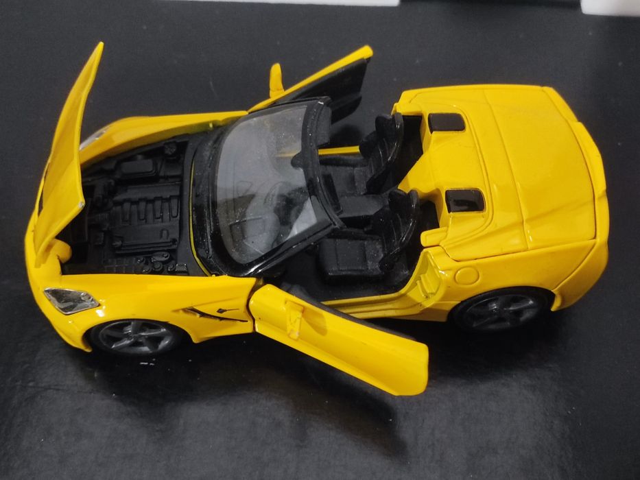 Model samochodu 1:24  Chevrolet Corvette  2014 r. Maisto.