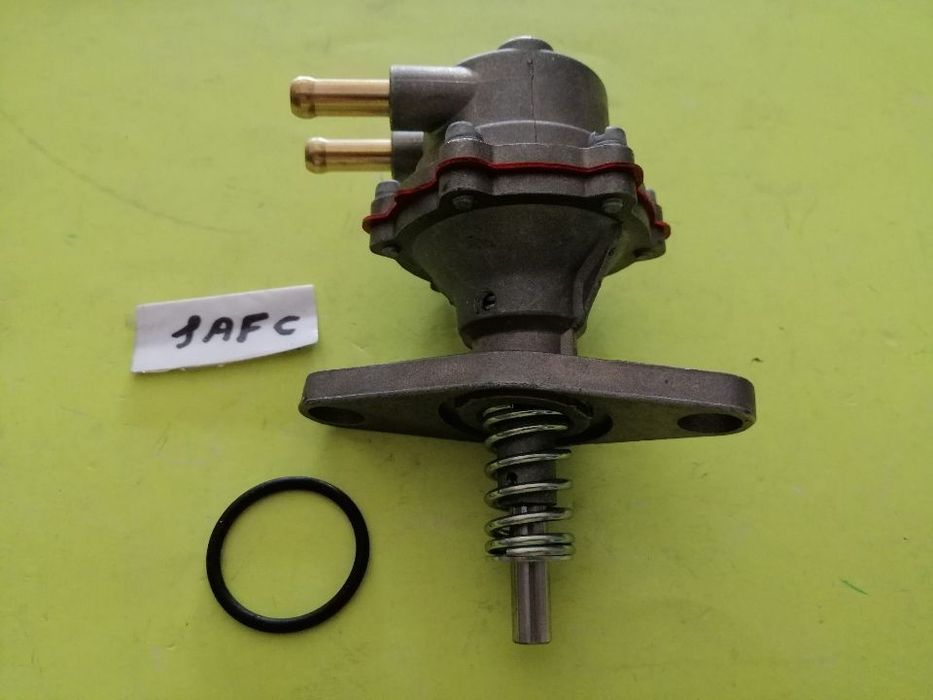 Bomba de combustivel para o motor Deutz K.H.D. NOVA