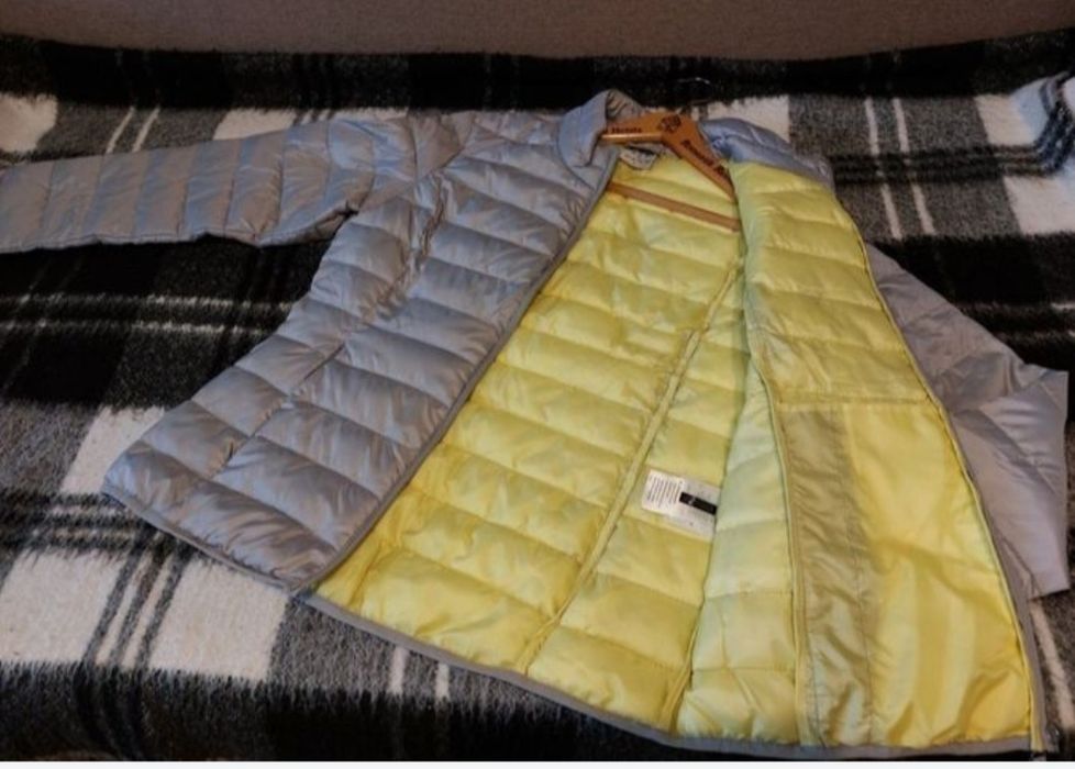 На школьницу весенняя