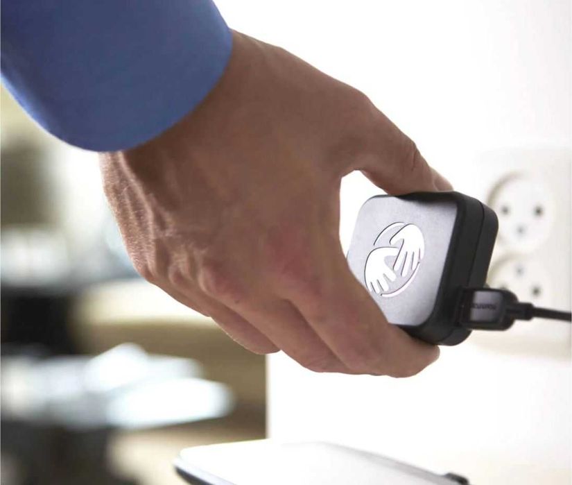 TomTom Universal Charger for GPS, Satellite, Navigation, and Smartphone – Black64297533653505121