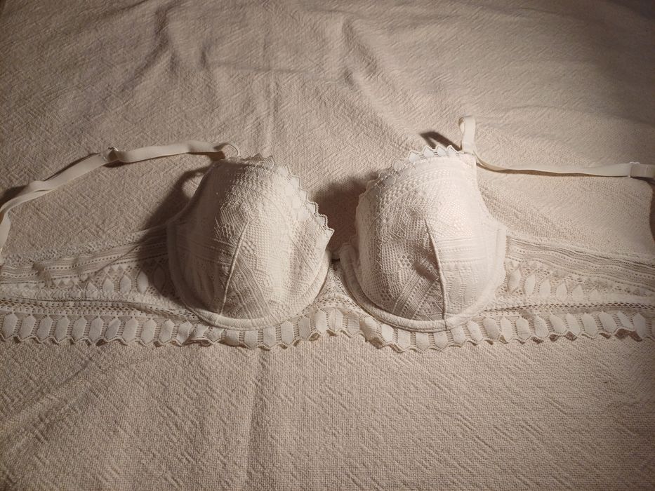 NOWY biustonosz Etam