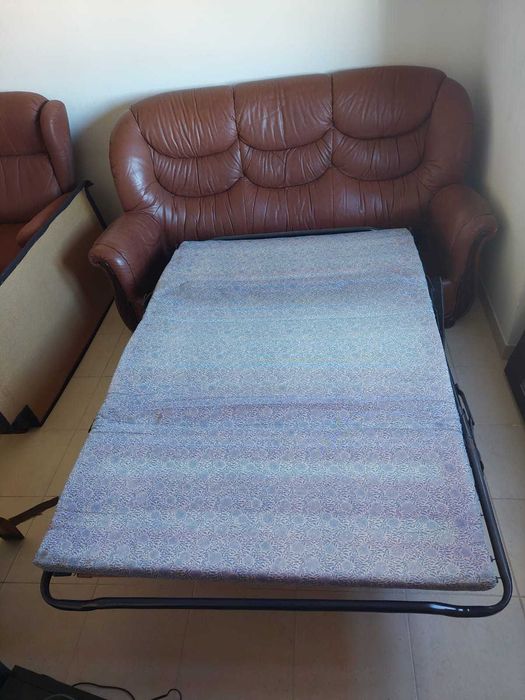 Conjunto de sofá cama e cadeirão