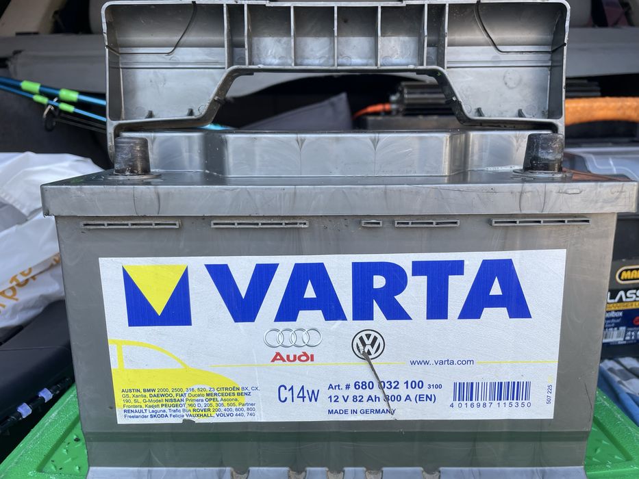 Аккумулятор Varta 82 Ah