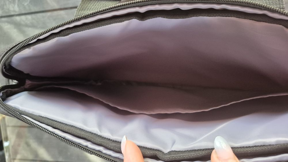 Czarna Torba na laptopa