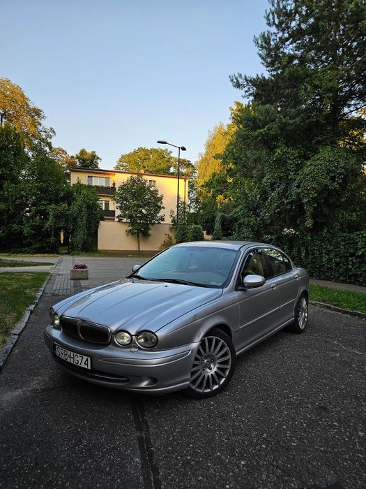 Jaguar X-Type