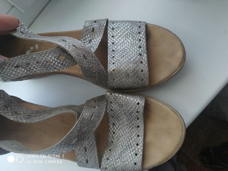 Продам женские босоножки, туфли