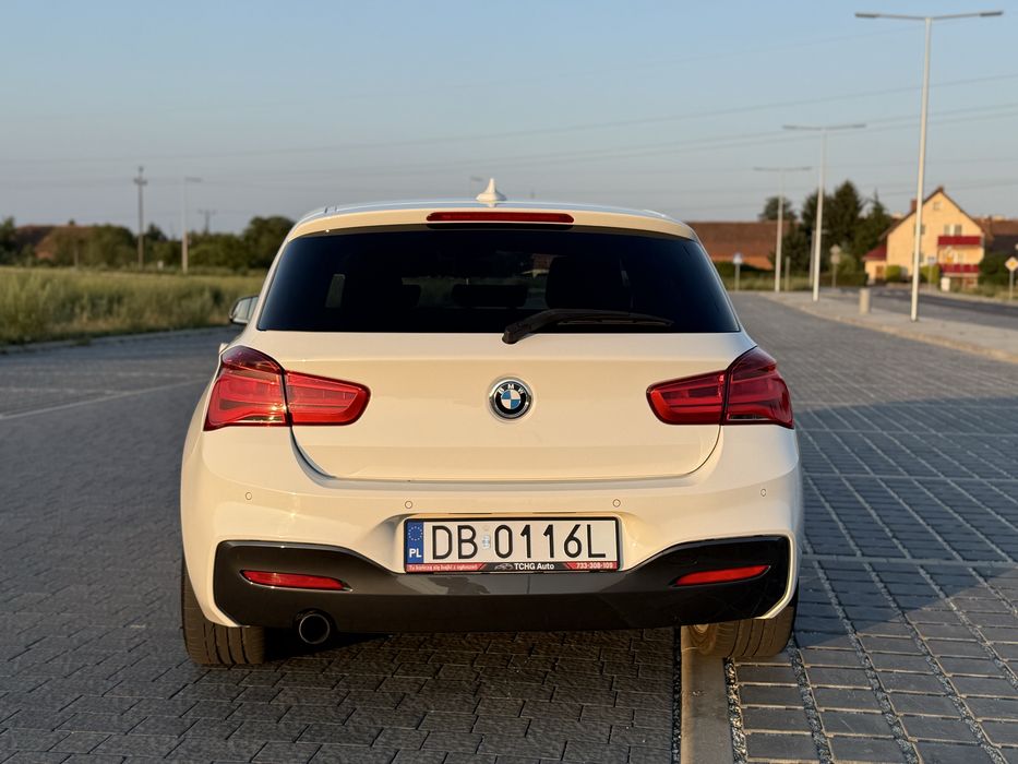 BMW Seria 1 M Pakiet  2016  116i Benzyna Manual  Full LED Bezwypadkowy