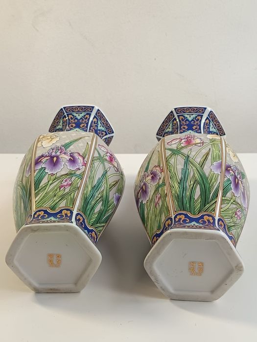 Par de vasos toyo (Japão)