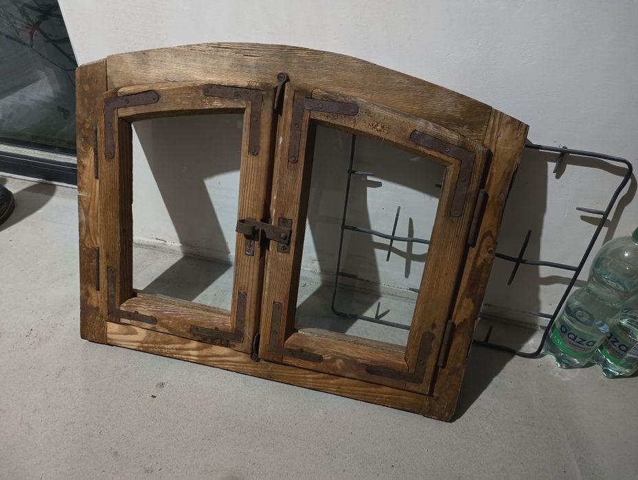 Okno 74x59 zabytkowe drewniane łukowe