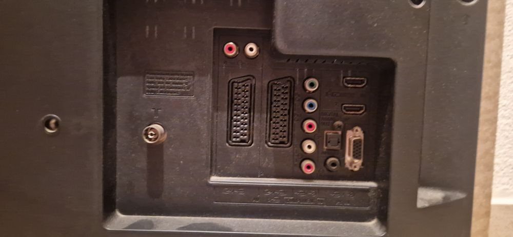 Televisor LG e Sony