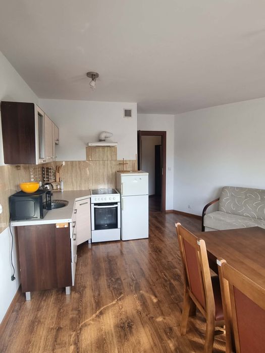 Wynajmę 2-pokojowe mieszkanie  43 m² z balkonem – Słupsk, ul. Małachowskiego, parking