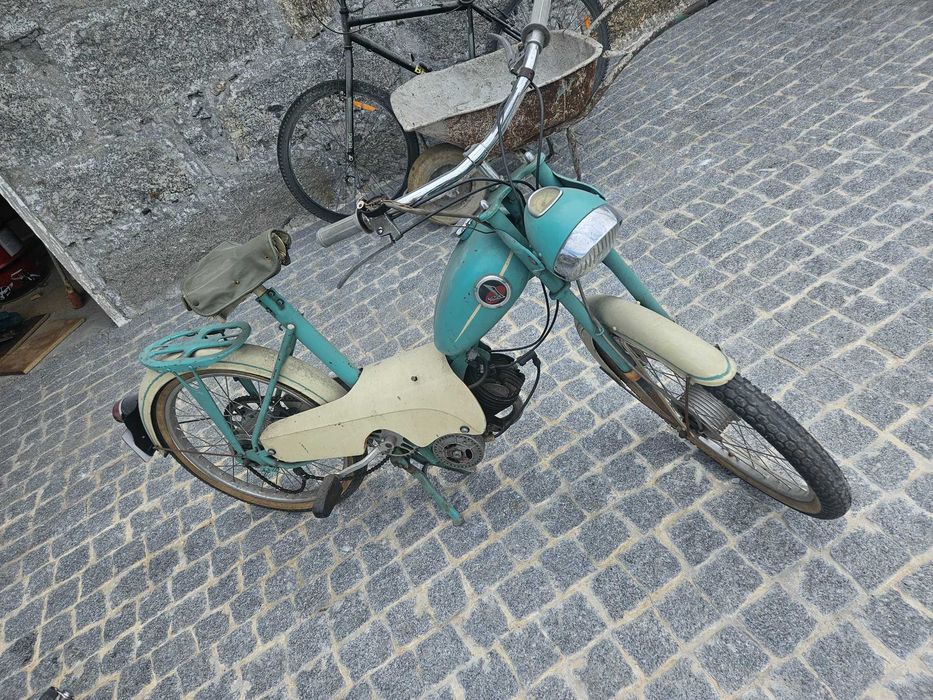 Vendo Mobylette V48