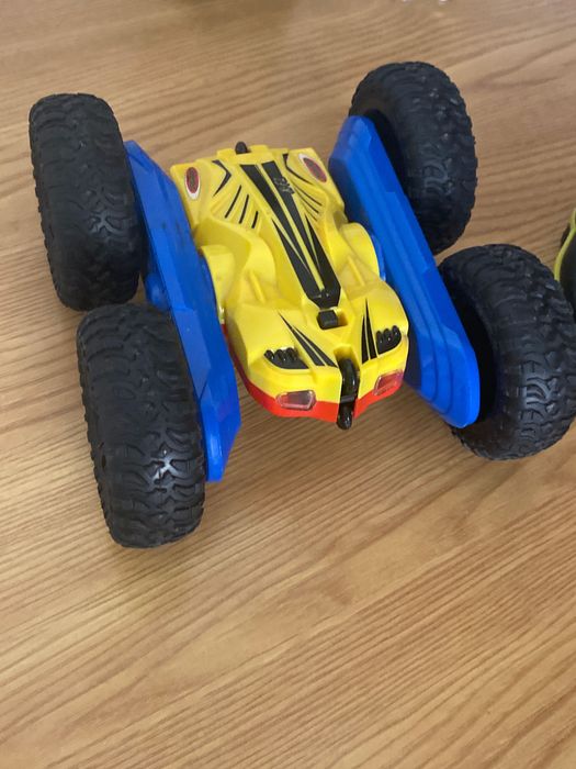 Carro telecomandado