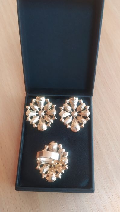 Прикраси біжутерія