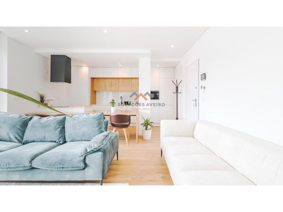 Apartamento T2 como Novo - Localização Privilegiada junto à Ria e a... — Glória E Vera Cruz, Aveiro