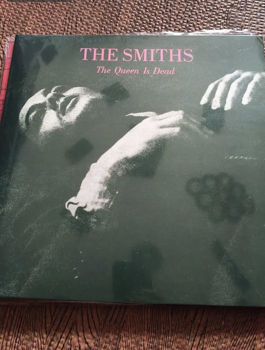 Thick As A Brick (180g) (Limited Edition) (Steven Wilson Mix)
Novo
Love 
Forever Changes 
Selado
The Smiths 
Queen is Dead 
Selado
50€