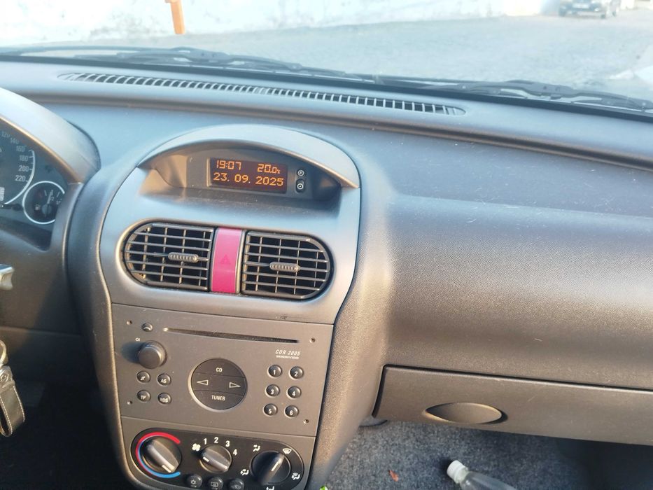 Opel corsa c 1.2 cosmo 2005