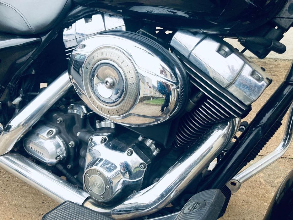 Harley davidson road king  classic