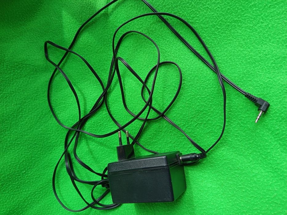 Ładowarka do podnośnika  Aks