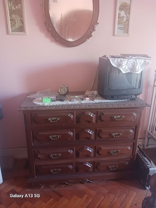 Mobília de quarto completa em Mogno