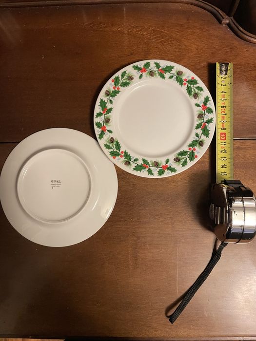 2 pratos da SPAL Porcelana com motivos de Natal